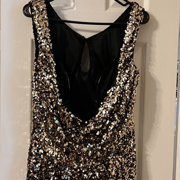 Tony Bowls ball gown - Picture 4 of 6